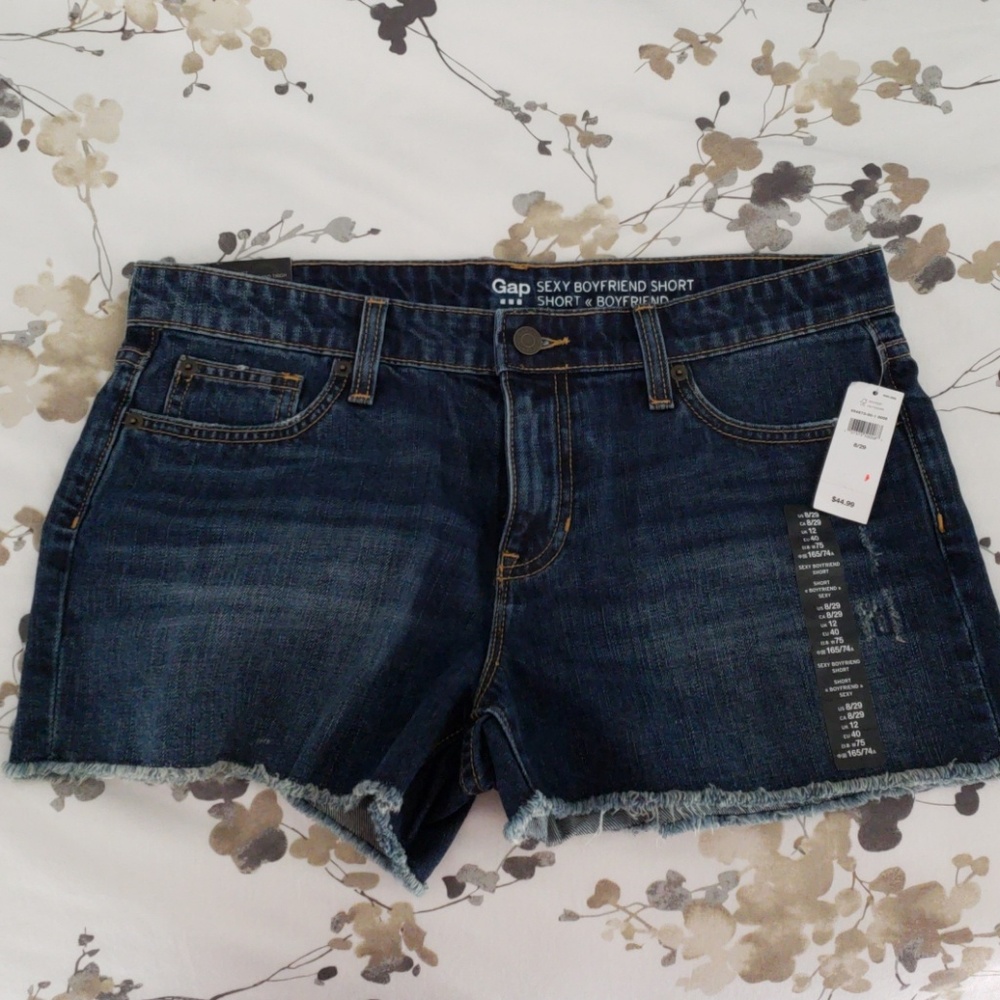 Gap sexy boyfriend shorts